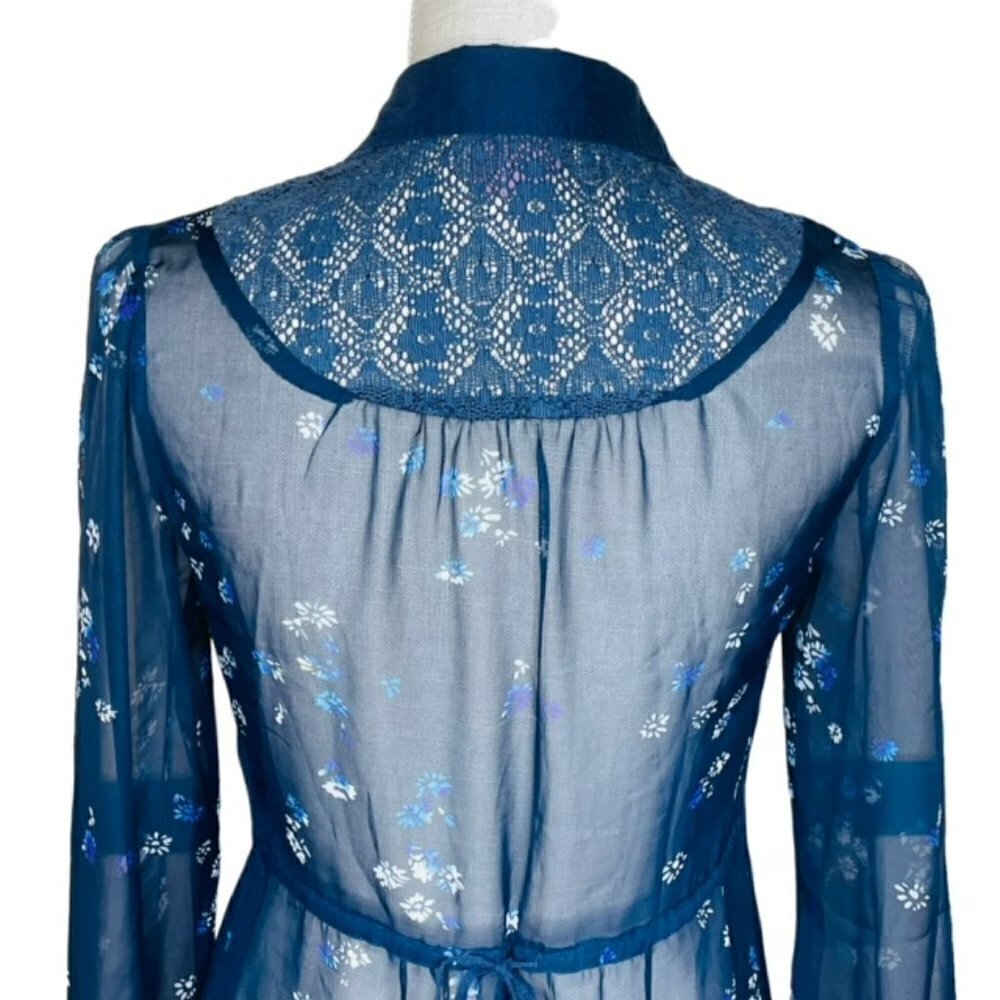FREE PEOPLE Sheer Floral Pleating and Lace Detail Blouse - Size XS - Picture 4 of 8